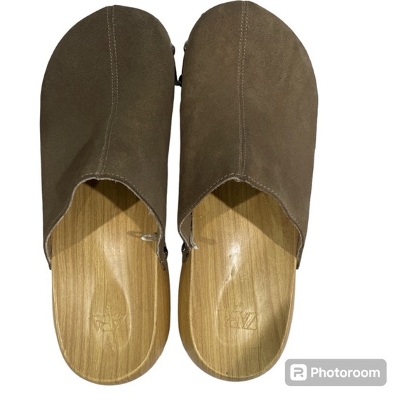 Zara studded suede clogs in taupe in size 40 - Picture 4 of 7